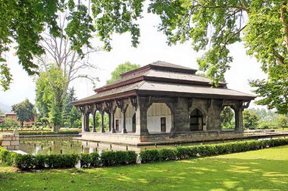 Best hotels in srinagar